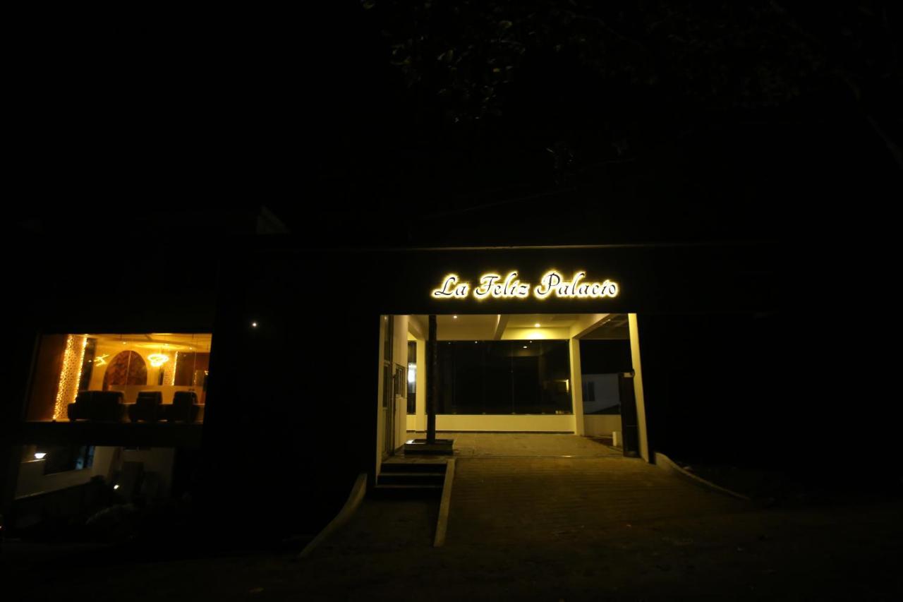 La Feliz Palacio Yercaud Exteriér fotografie
